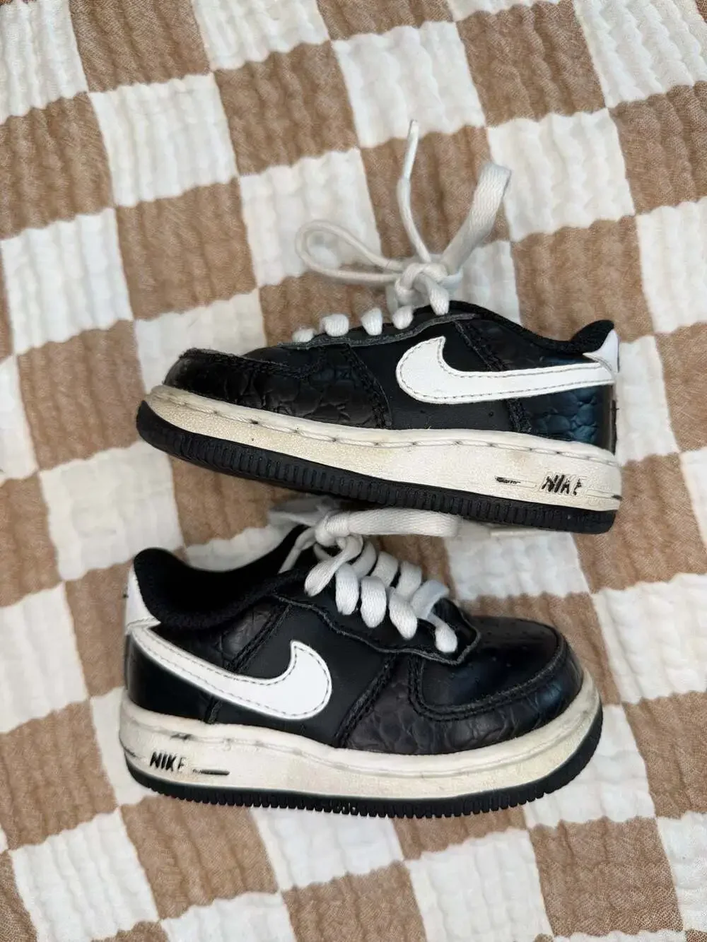 Nike Air Force 1 Size 5C Black White Toddler Sneakers